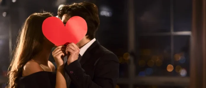 Δεν ερωτευόμαστε μόνο ψυχές – Η αλήθεια της έλξης και της παρουσίας