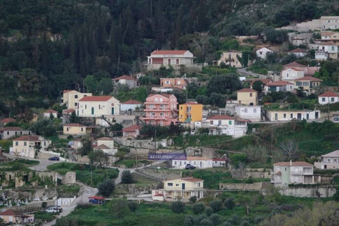 Εισήγηση Λαϊκής Συσπείρωσης στο Δ.Σ. για τα προβλήματα της Τοπικής Κοινότητας Αγίας Θέκλης Εισήγηση Λαϊκής Συσπείρωσης στο Δ.Σ. για τα προβλήματα της Τοπικής Κοινότητας Αγίας Θέκλης