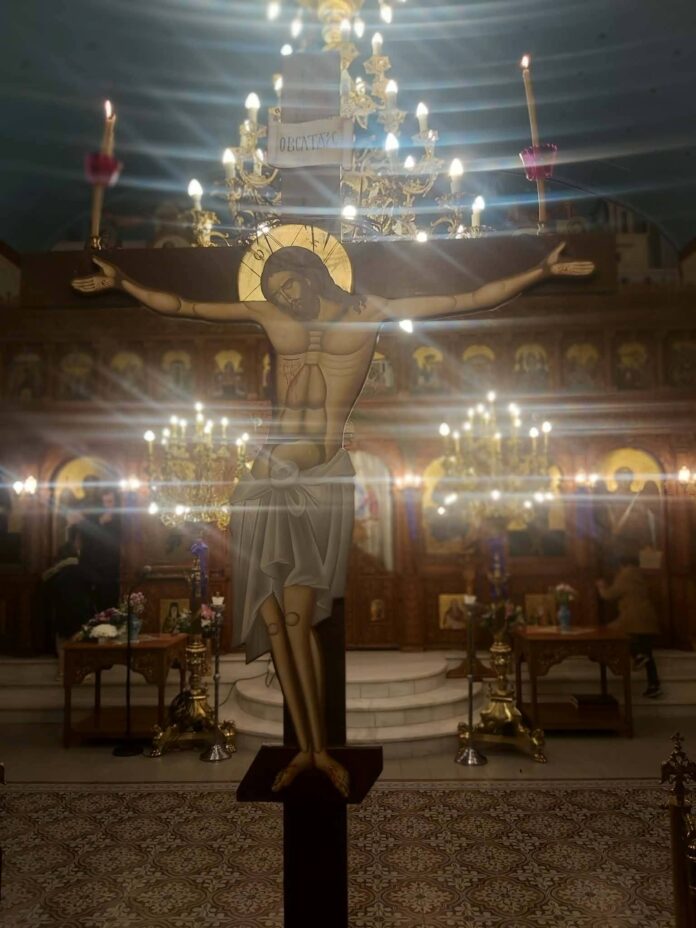 Με μεγάλη συγκίνηση τελέστηκε η Ακολουθία των Παθών στον Πόρο Κεφαλονιάς! Με μεγάλη συγκίνηση τελέστηκε η Ακολουθία των Παθών στον Πόρο Κεφαλονιάς!