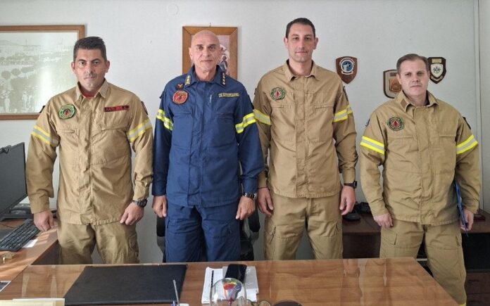 Νέα συνάντηση της Ένωσης Εποχικών Πυροσβεστών με τον Διοικητή – Έτοιμος ο Νομός για την αντιπυρική περίοδο Νέα συνάντηση της Ένωσης Εποχικών Πυροσβεστών με τον Διοικητή – Έτοιμος ο Νομός για την αντιπυρική περίοδο