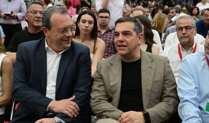Αποκλειστικό: Τηλεφώνημα Φάμελλου σε Τσίπρα για τη συνεργασία – “Κλειδώνει” ραντεβού, τι θα κριθεί για τις έδρες και το μέλλον του ΣΥΡΙΖΑ Αποκλειστικό: Τηλεφώνημα Φάμελλου σε Τσίπρα για τη συνεργασία – “Κλειδώνει” ραντεβού, τι θα κριθεί για τις έδρες και το μέλλον του ΣΥΡΙΖΑ