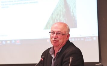 Πού είδατε την επιτυχία, κ. Κουρή;»Άδεια αίθουσα, μεγάλα λόγια: Ερωτήματα για την «επιτυχημένη» εκδήλωση της Περιφέρειας