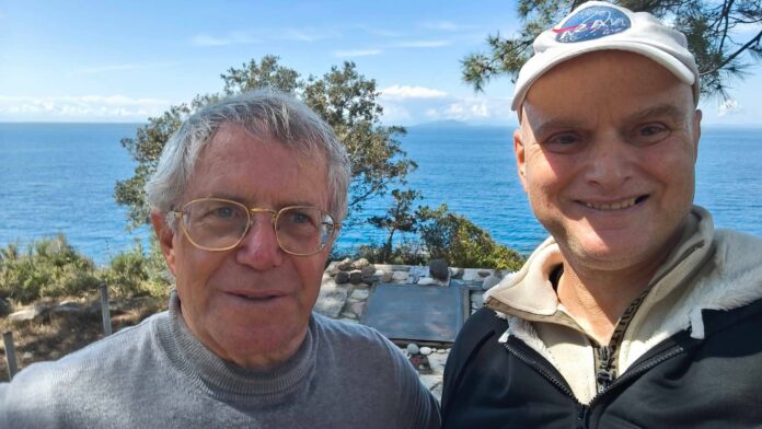 “Προσκύνημα” στο Μνημείο του Υποβρυχίου Περσέας στον Σαρακήνικο του Πόρου Κεφαλονιάς! “Προσκύνημα” στο Μνημείο του Υποβρυχίου Περσέας στον Σαρακήνικο του Πόρου Κεφαλονιάς!