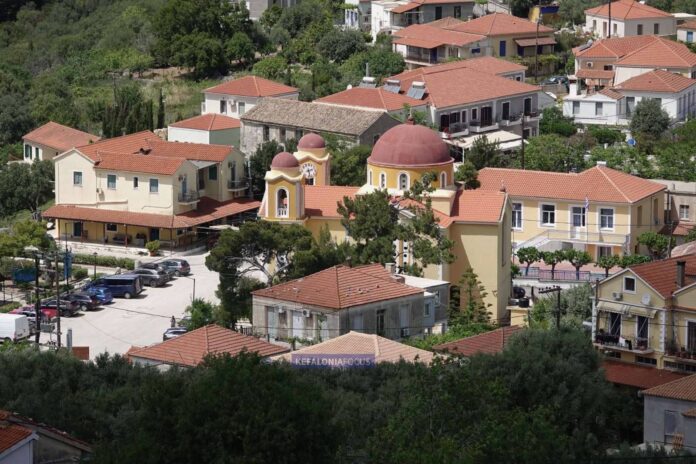 21 ώρες στο σκοτάδι: Τα χωριά της Βόρειας Ιθάκης χωρίς ηλεκτροδότηση 21 ώρες στο σκοτάδι: Τα χωριά της Βόρειας Ιθάκης χωρίς ηλεκτροδότηση