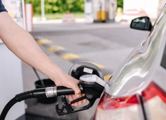 Fuel Pass: Ανατροπή με τις αιτήσεις μετά το «κρασάρισμα», ποιοι θα μπαίνουν κάθε μέρα στην πλατφόρμα