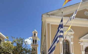 Ξεκίνησε ήδη η προετοιμασία για το Μεγάλο Σάββατο και το σπάσιμο των μπότηδων στο Αργοστόλι