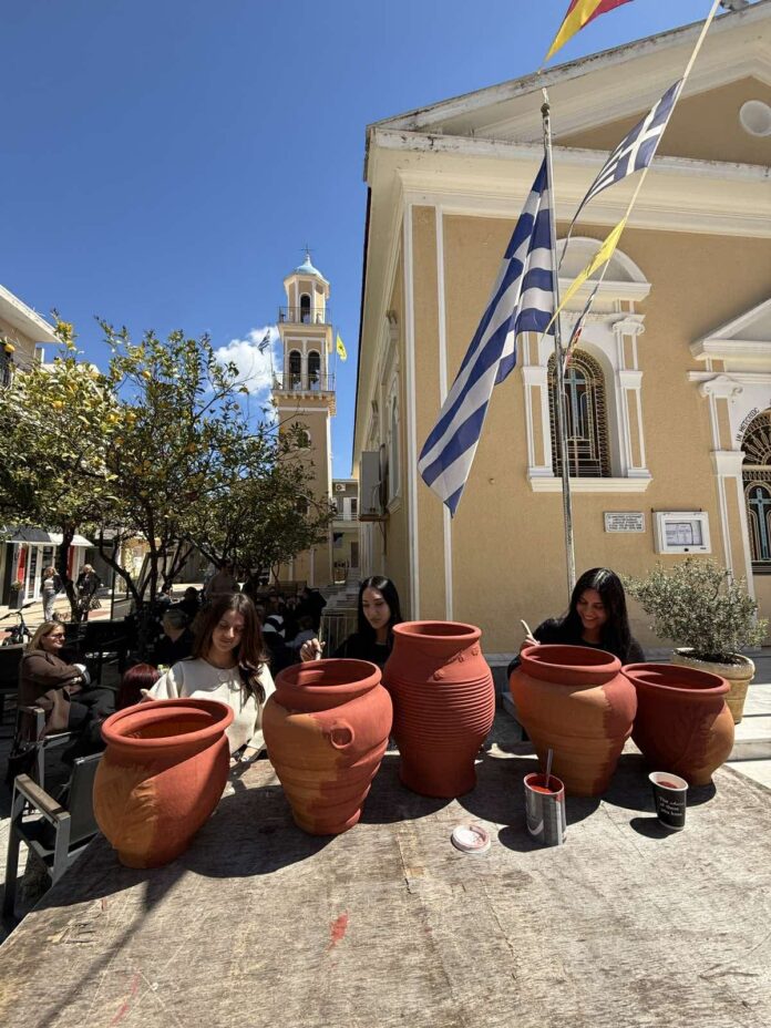 Ξεκίνησε ήδη η προετοιμασία για το Μεγάλο Σάββατο και το σπάσιμο των μπότηδων στο Αργοστόλι Ξεκίνησε ήδη η προετοιμασία για το Μεγάλο Σάββατο και το σπάσιμο των μπότηδων στο Αργοστόλι