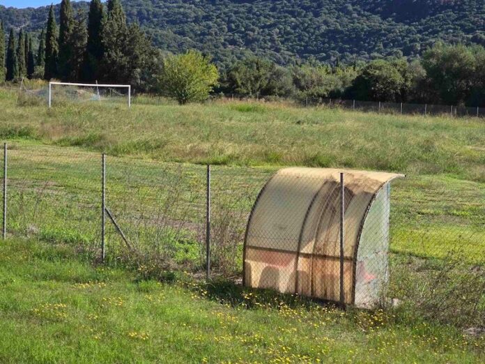 «ΑΕΤΟΙ»:Η πανηγυρική ανακοίνωση του Προέδρου του Πόρου κ. Οδυσσέα Γαλιατσάτου για το γήπεδο των Τζαννάτων,δεν μας εκπλήσσει. «ΑΕΤΟΙ»:Η πανηγυρική ανακοίνωση του Προέδρου του Πόρου κ. Οδυσσέα Γαλιατσάτου για το γήπεδο των Τζαννάτων,δεν μας εκπλήσσει.