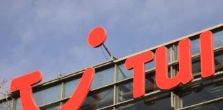 TUI: Η κρίση στη Μέση Ανατολή αλλάζει τις κρατήσεις – Στροφή σε last minute και Δυτική Μεσόγειο, κερδισμένη και η Ελλάδα | “Χρυσό πρότυπο” τα πακέτα διακοπών