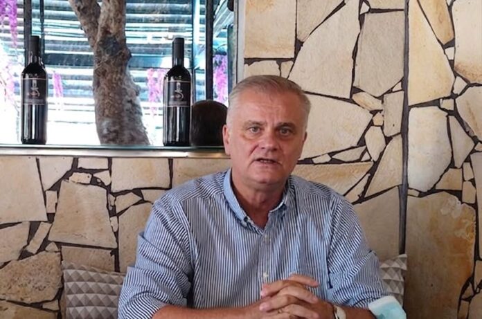 Συγχαρητήρια στον Μιχάλη Βασιλάτο για την εκλογή του στη θέση του Β’ Αντιπροέδρου της ΕΣΚΑ-Η Συγχαρητήρια στον Μιχάλη Βασιλάτο για την εκλογή του στη θέση του Β’ Αντιπροέδρου της ΕΣΚΑ-Η