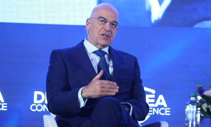 Δένδιας: Η Ελλάδα εξετάζει την αγορά στρατιωτικών αεροσκαφών C-390 Δένδιας: Η Ελλάδα εξετάζει την αγορά στρατιωτικών αεροσκαφών C-390