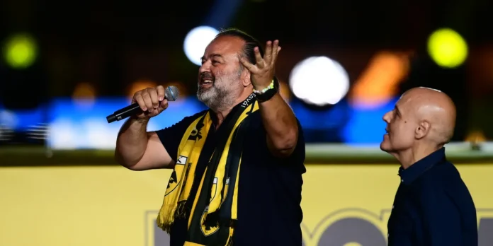 Από φιέστα σε σόου: Στο επίκεντρο ο Μάριος Ηλιόπουλος και οι αντιδράσεις για τη βραδιά της ΑΕΚ Από φιέστα σε σόου: Στο επίκεντρο ο Μάριος Ηλιόπουλος και οι αντιδράσεις για τη βραδιά της ΑΕΚ