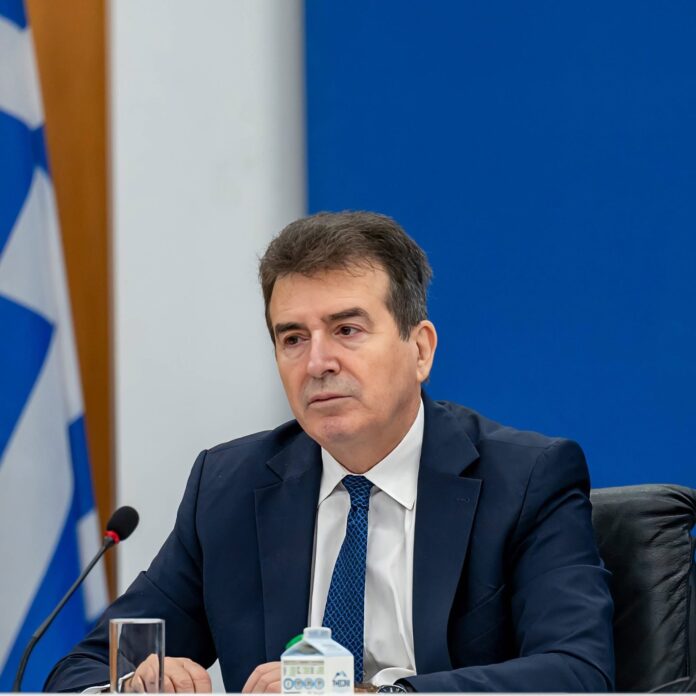 Δέσμευση Χρυσοχοΐδη για ενίσχυση της ΟΠΚΕ και αυστηρότερα μέτρα ασφάλειας στην Κεφαλονιά Δέσμευση Χρυσοχοΐδη για ενίσχυση της ΟΠΚΕ και αυστηρότερα μέτρα ασφάλειας στην Κεφαλονιά