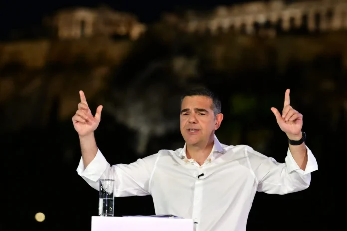 Live τα αποκαλυπτήρια του νέου κόμματος Τσίπρα στο Θησείο Live τα αποκαλυπτήρια του νέου κόμματος Τσίπρα στο Θησείο