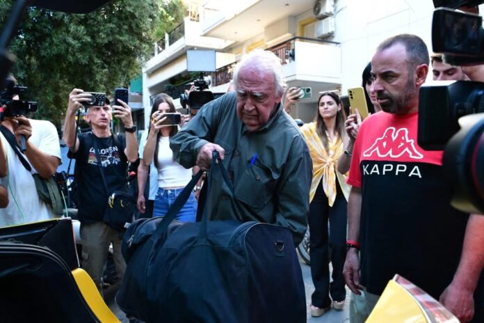 Γιατί η επιστροφή του 82χρονου Αλέξανδρου Γιωτόπουλου στη φυλακή μας αφορά άραγε όλους και όλες; Γιατί η επιστροφή του 82χρονου Αλέξανδρου Γιωτόπουλου στη φυλακή μας αφορά άραγε όλους και όλες;