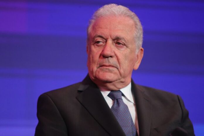 Qatargate: Ένταλμα σύλληψης για τον Δημήτρη Αβραμόπουλο Qatargate: Ένταλμα σύλληψης για τον Δημήτρη Αβραμόπουλο