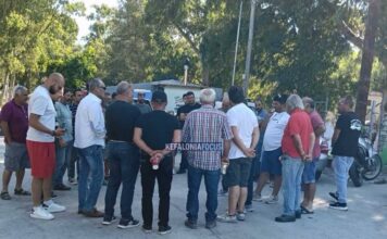 Επαγγελματίες της Κεφαλονιάς σε συγκέντρωση στην Κρανιά εκφράζουν ανησυχία για τους τροχονομικούς ελέγχους