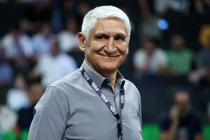 Ο Δήμος Αργοστολίου τιμά, το Σάββατο 20 Ιουνίου, τον «Δράκο» του ελληνικού μπάσκετ Παναγιώτη Γιαννάκη Ο Δήμος Αργοστολίου τιμά, το Σάββατο 20 Ιουνίου, τον «Δράκο» του ελληνικού μπάσκετ Παναγιώτη Γιαννάκη