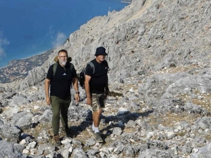 Όταν ο Αίνος γίνεται έργο τέχνης – Η φωτογραφία του Μάκη Νεόφυτου και του Μπάμπη Βασιλάτου που εντυπωσιάζει Όταν ο Αίνος γίνεται έργο τέχνης – Η φωτογραφία του Μάκη Νεόφυτου και του Μπάμπη Βασιλάτου που εντυπωσιάζει