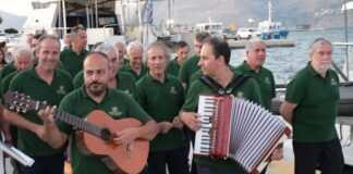 Μελωδική κανταδόρικη βραδιά στο Ληξούρι – Ένα ζωντανό ταξίδι στην επτανησιακή μουσική παράδοση