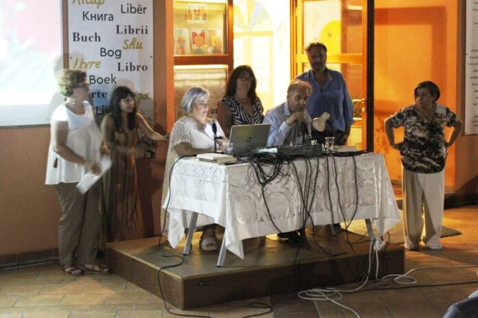 Ιακωβάτειος Βιβλιοθήκη: Επιτυχημένη εσπερίδα για την ιστορία, τα μνημεία και την πολιτιστική κληρονομιά της Παλικής Ιακωβάτειος Βιβλιοθήκη: Επιτυχημένη εσπερίδα για την ιστορία, τα μνημεία και την πολιτιστική κληρονομιά της Παλικής