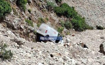 Σοβαρό τροχαίο στον Χάρακα: Κλούβα κατέληξε σε γκρεμό στην επαρχιακή οδό Διβαράτα – Φισκάρδο