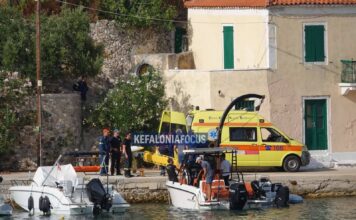 Θρήνος στην Κεφαλονιά: Νεκρός ο οδηγός του βαν που κατέληξε στον γκρεμό στον Χάρακα