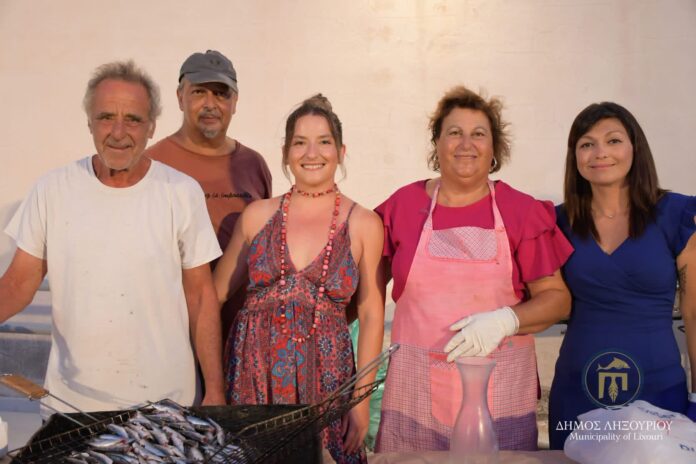 Με πρωτοφανή κοσμοσυρροή και απόλυτη επιτυχία η καθιερωμένη «Γιορτή του Ψαρά» στο Ληξούρι Με πρωτοφανή κοσμοσυρροή και απόλυτη επιτυχία η καθιερωμένη «Γιορτή του Ψαρά» στο Ληξούρι