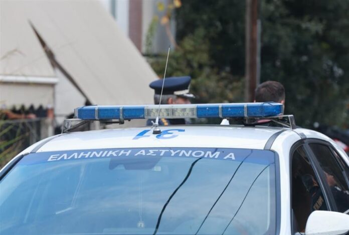 Ηράκλειο: Συνελήφθη διευθυντής ξενοδοχείου που χτύπησε, έβρισε και απείλησε ανήλικο εργαζόμενό του Ηράκλειο: Συνελήφθη διευθυντής ξενοδοχείου που χτύπησε, έβρισε και απείλησε ανήλικο εργαζόμενό του