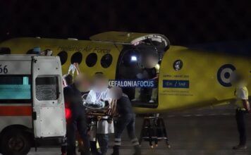 Αερογέφυρα ζωής του ΕΚΑΒ από την Κεφαλονιά – Επείγουσα διακομιδή διασωληνωμένου ασθενούς στη ΜΕΘ του Νοσοκομείου Ζακύνθου