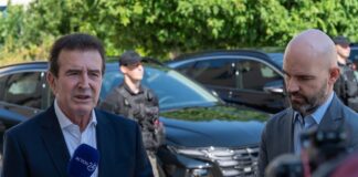 Δέκα νέα SUV ενισχύουν τη Διεύθυνση Αντιμετώπισης Οργανωμένου Εγκλήματος – Η ανακοίνωση του Μιχάλη Χρυσοχοΐδη