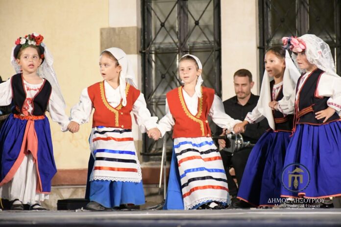 Με μεγάλη επιτυχία πραγματοποιήθηκε η μουσικοχορευτική παράσταση «Χορεύοντας τον κύκλο της Ζωής» Με μεγάλη επιτυχία πραγματοποιήθηκε η μουσικοχορευτική παράσταση «Χορεύοντας τον κύκλο της Ζωής»
