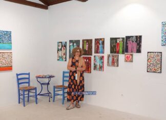 «Κύματα Τέχνης» στον Θαλασσόμυλο – Η Κεφαλονιά γίνεται έμπνευση και συναίσθημα μέσα από τα έργα της Μίκας Καππάτου