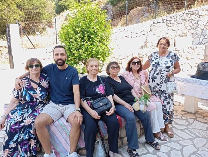 Συμμετοχή των μελών του ΚΗΦΗ Κεφαλονιάς στη Θεία Λειτουργία της εορτής της Μεταμόρφωσης του Σωτήρος.
Συμμετοχή των μελών του ΚΗΦΗ Κεφαλονιάς στη Θεία Λειτουργία της εορτής της Μεταμόρφωσης του Σωτήρος.