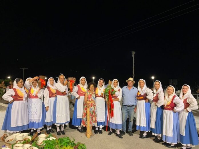 «Στα Τρωιαννάτα η παράδοση του τρύγου ζωντανεύει – Ρομπόλα, μουσταλευριά και κεφαλλονίτικη παράδοση» «Στα Τρωιαννάτα η παράδοση του τρύγου ζωντανεύει – Ρομπόλα, μουσταλευριά και κεφαλλονίτικη παράδοση»