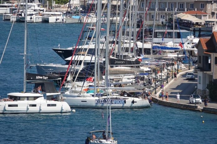 Τραγωδία στην Ιθάκη: 64χρονος επιβάτης θαλαμηγού έχασε τη ζωή του στο Βαθύ – Στην Πάτρα η νεκροψία Τραγωδία στην Ιθάκη: 64χρονος επιβάτης θαλαμηγού έχασε τη ζωή του στο Βαθύ – Στην Πάτρα η νεκροψία
