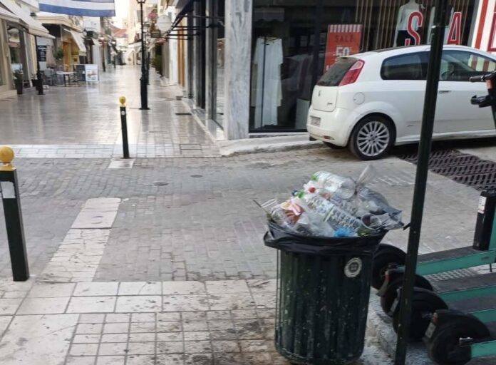 Εικόνα δυσωδίας και εγκατάλειψης στο Λιθόστρωτο – «Δεν τα βλέπει κανείς στον Δήμο;» Εικόνα δυσωδίας και εγκατάλειψης στο Λιθόστρωτο – «Δεν τα βλέπει κανείς στον Δήμο;»