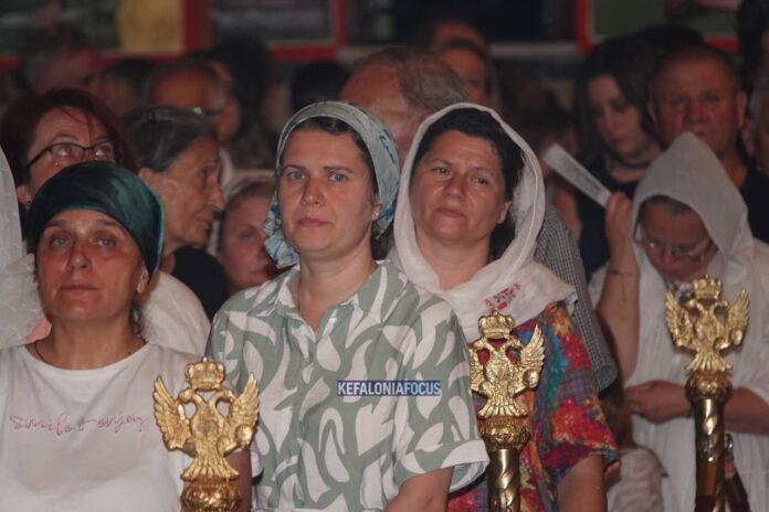 Εκατοντάδες Ρουμάνοι προσκυνητές κατέκλυσαν και φέτος την Ιερά Μονή Αγίου Γερασίμου στα Ομαλά Εκατοντάδες Ρουμάνοι προσκυνητές κατέκλυσαν και φέτος την Ιερά Μονή Αγίου Γερασίμου στα Ομαλά