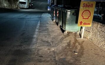 «Φτάνουν οι δικαιολογίες»: Σκληρή επίθεση του Βασίλη Αντζουλάτου στον κοινοτάρχη Πόρου για την εικόνα καθαριότητας στον Πόρο