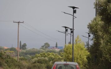Οδοφωτισμός στην Κεφαλονιά: Ποιος τελικά υλοποιεί το έργο και ποιος παίρνει τα εύσημα;