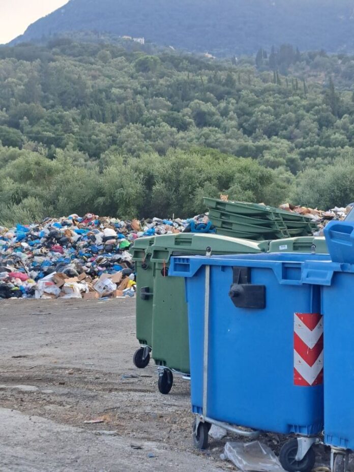 Λαϊκή Συσπείρωση:Απαράδεκτη και εγκληματική η κατάσταση με τους τόνους των σκουπιδιών στην Αγία Παρασκευή Ιθάκης! Λαϊκή Συσπείρωση:Απαράδεκτη και εγκληματική η κατάσταση με τους τόνους των σκουπιδιών στην Αγία Παρασκευή Ιθάκης!