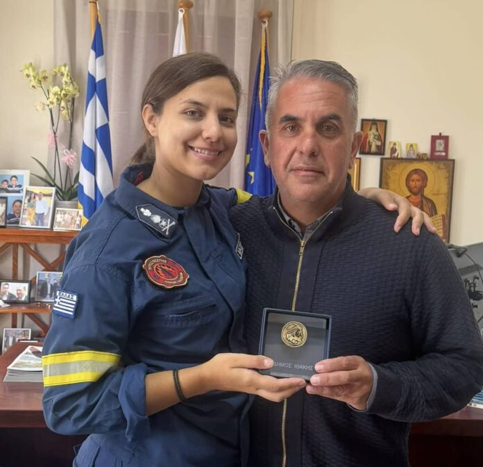 Ιθάκη: Αποχαιρετισμός στην Εριφύλλη Δασκάλου, Διοικήτρια του Πυροσβεστικού Κλιμακίου – Θερμές ευχαριστίες για την προσφορά της στο νησί Ιθάκη: Αποχαιρετισμός στην Εριφύλλη Δασκάλου, Διοικήτρια του Πυροσβεστικού Κλιμακίου – Θερμές ευχαριστίες για την προσφορά της στο νησί