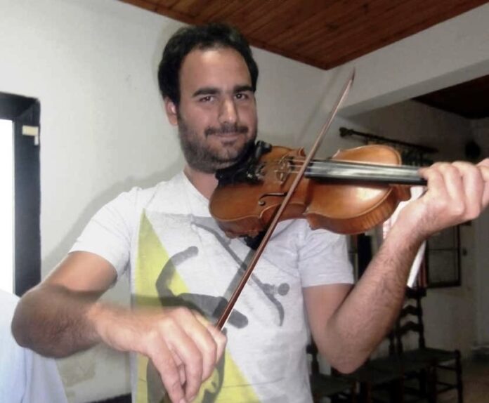 «Στην Ανέμη του χορού»: Ένα πολύτιμο ταξίδι στην αυθεντική μουσικοχορευτική παράδοση της Κεφαλονιάς – Η ιστορική παρουσίαση του 2012 στο Ρίφι της Παλικής από τον Γεράσιμο Γαλανό «Στην Ανέμη του χορού»: Ένα πολύτιμο ταξίδι στην αυθεντική μουσικοχορευτική παράδοση της Κεφαλονιάς – Η ιστορική παρουσίαση του 2012 στο Ρίφι της Παλικής από τον Γεράσιμο Γαλανό